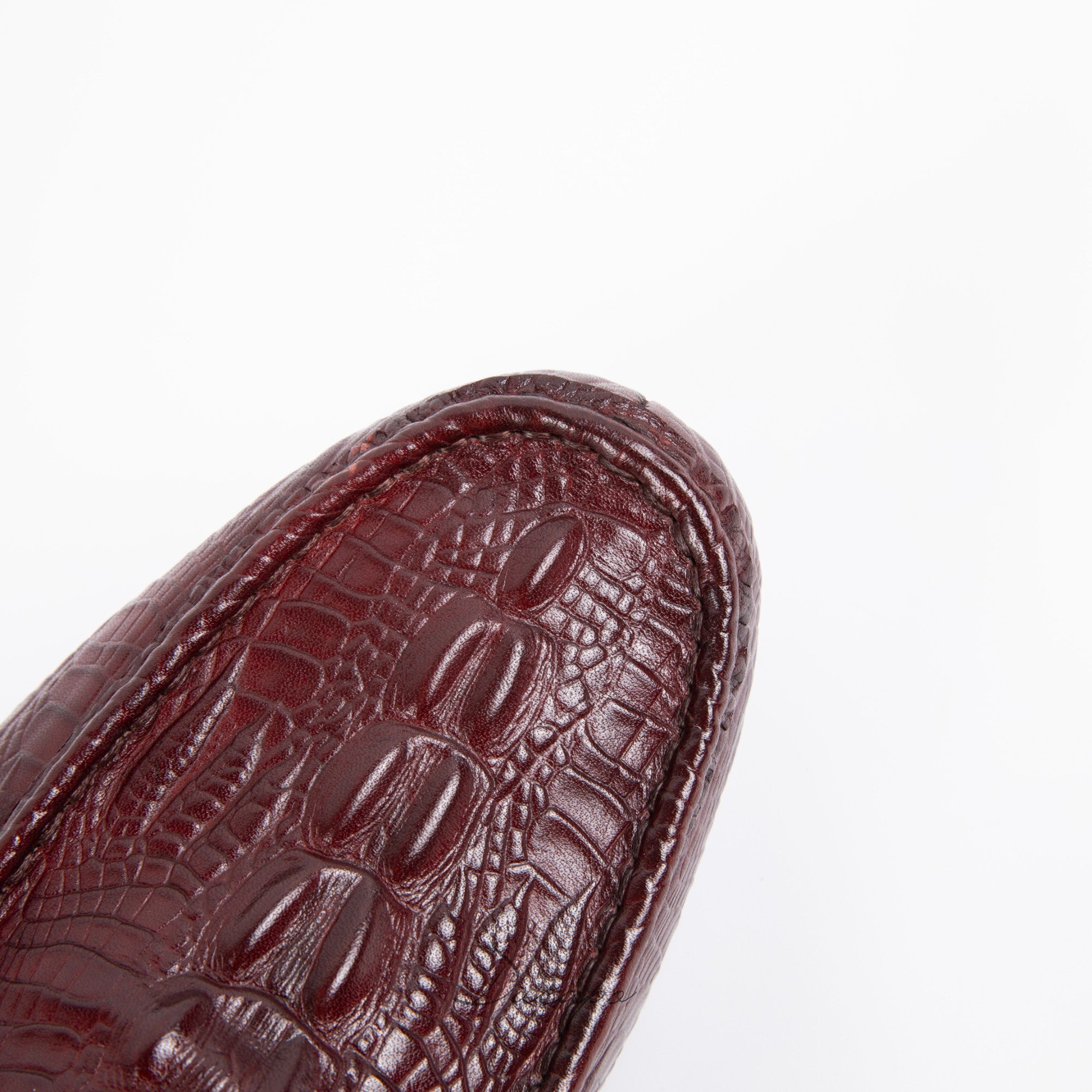 Elegant Embossed Crocodile Loafers D1292