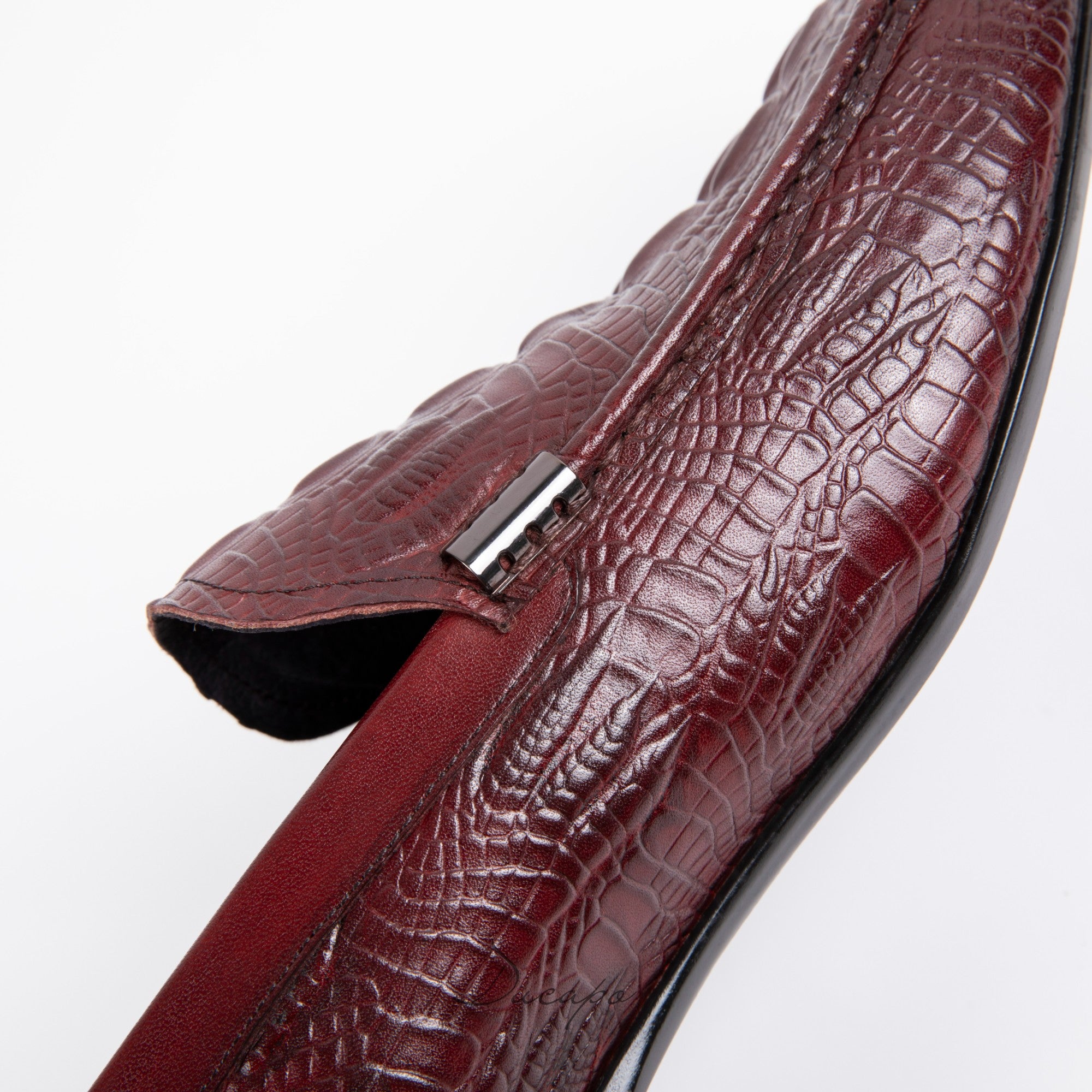 Elegant Embossed Crocodile Loafers D1292